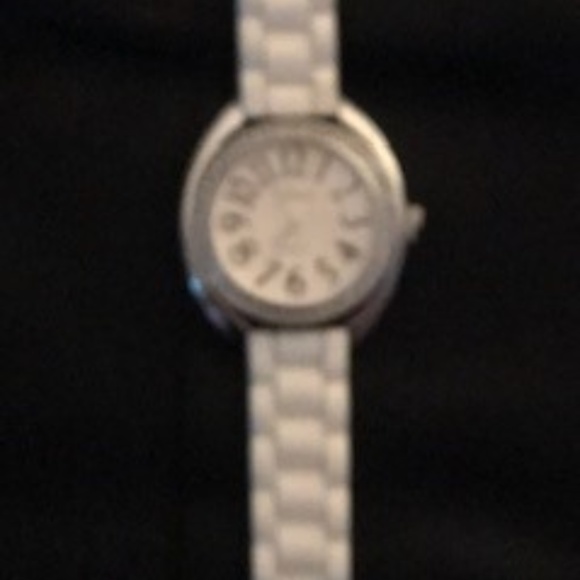 watch - Picture 2 of 2